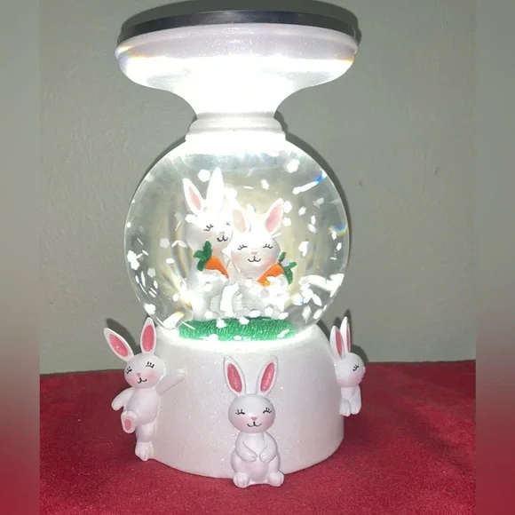 Bath & Body Works BUNNY WATER GLOBE THREE WICK CANDLE HOLDER - Picture 4 of 4
